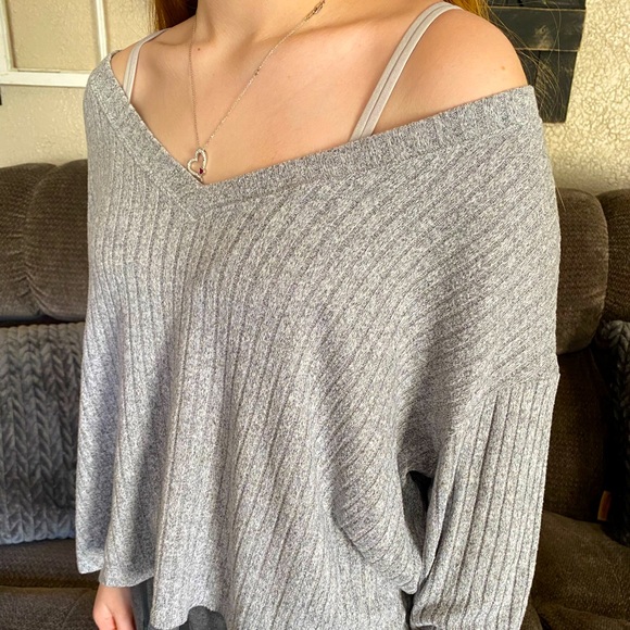 PINK v-neck long sleeve - Picture 3 of 5